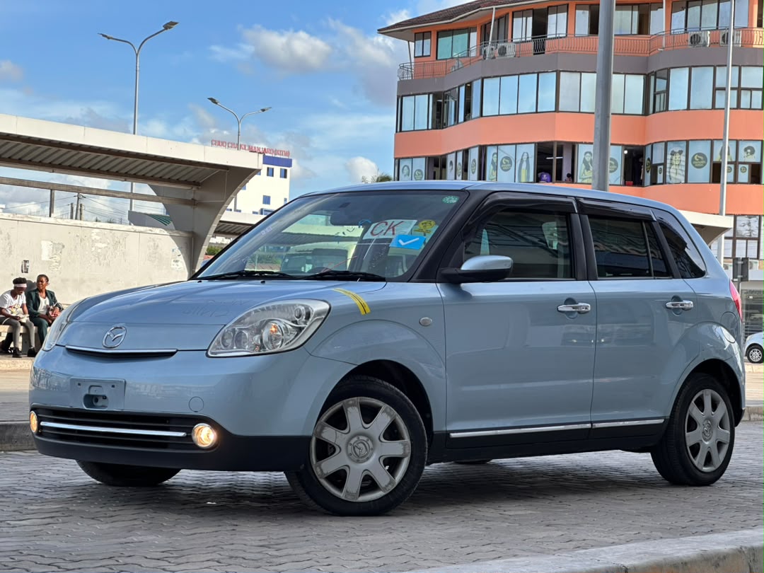 MAZDA VERISA thumbnail 3